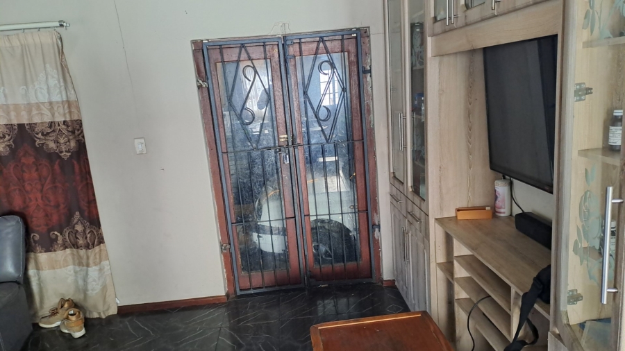 Bedroom Property for Sale in Belmont Park Western Cape